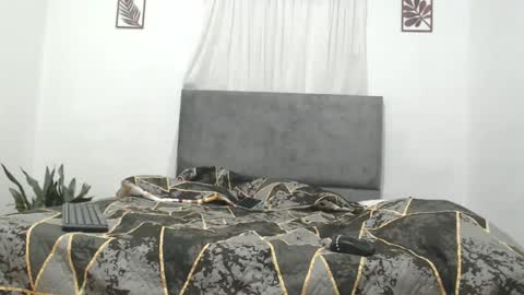 Val online show from September 30, 9:53 pm