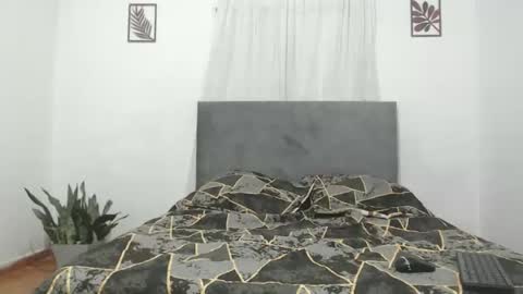 Val online show from October 12, 5:56 pm