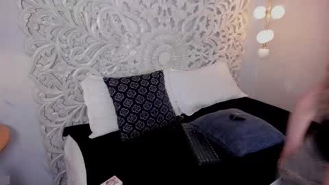 Ana  online show from November 16, 11:27 am