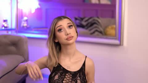 Odette online show from October 15, 5:07 am