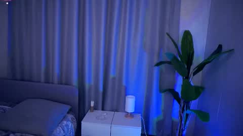 Thea online show from October 17, 7:49 pm