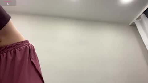 Snapshot of odettehatt chatting on February 20, 4:42 am Thea online show from February 20, 4:42 am