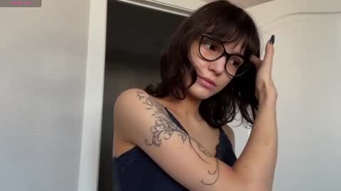 Thea online show from June 11, 4:43 am