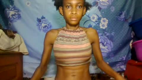 odiane26 online show from June 25, 11:42 pm