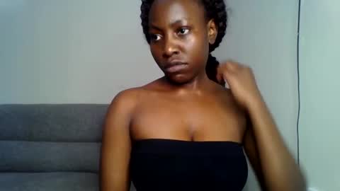 Snapshot of odrienna chatting on April 2, 12:14 pm odrie online show from April 2, 12:14 pm