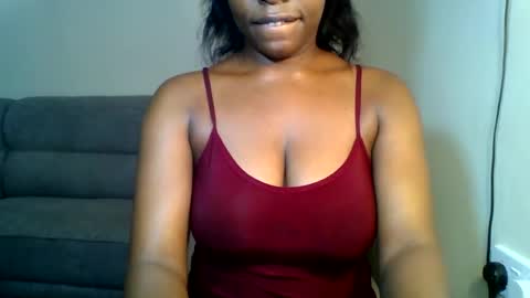 Snapshot of odrienna chatting on June 8, 12:49 pm odrie online show from June 8, 12:49 pm