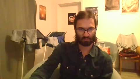 Snapshot of oeffel chatting on August 1, 11:36 pm oeffel online show from August 1, 11:36 pm