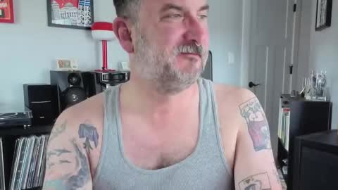 Office Dad online show from September 16, 5:47 pm