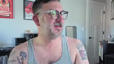 Office Dad online show from September 17, 7:37 pm