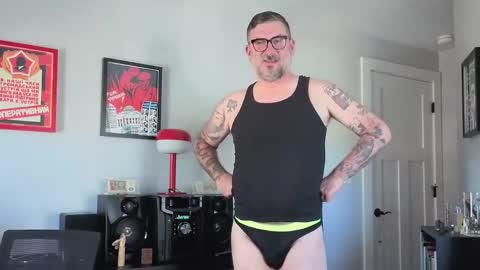 Office Dad online show from September 19, 7:03 pm