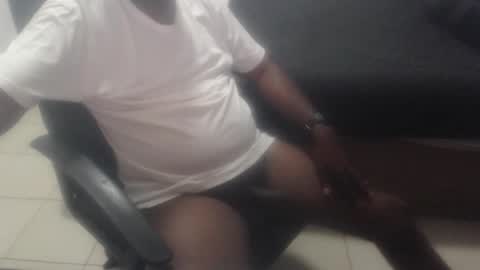 Snapshot of officeslutx69 chatting on March 28, 7:02 pm officeslutx69 online show from March 28, 7:02 pm