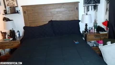 OfficialJoshrivers online show from February 19, 4:19 am