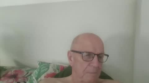 oggi95 online show from October 8, 2:25 pm