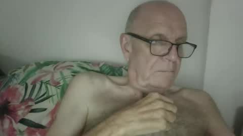 oggi95 online show from October 10, 8:35 am