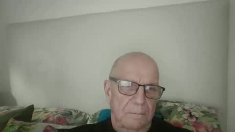 oggi95 online show from January 8, 2:30 pm