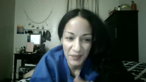 Lit en Cama online show from December 28, 1:29 am
