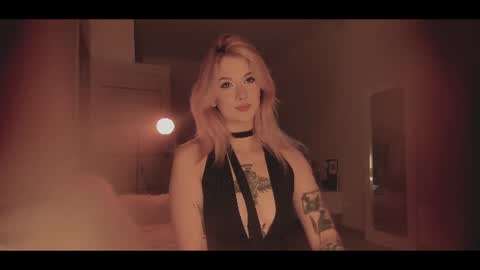 Snapshot of oh_lilith chatting on July 17, 10:03 pm your dear Lilith Chapman online show from July 17, 10:03 pm