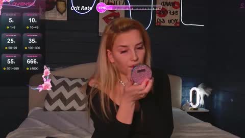 Snapshot of oh_my_julia chatting on October 31, 2:18 pm oh_my_julia online show from October 31, 2:18 pm