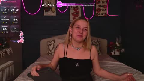 oh_my_julia online show from December 13, 7:53 pm