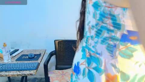 Snapshot of oh_tique chatting on June 2, 2:35 am LU online show from June 2, 2:35 am