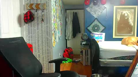 who dares  toss me some  tips lets have fun online show from October 1, 12:38 am