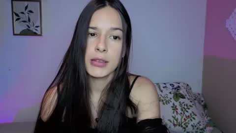 ohanna_ online show from May 19, 12:27 am