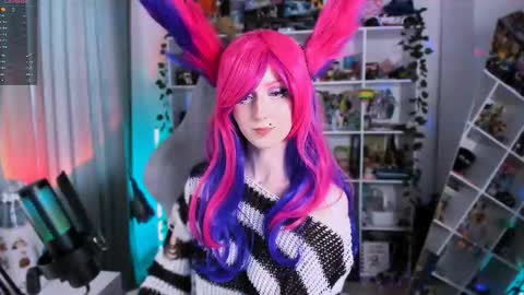 Clementine  Clem  online show from October 13, 7:30 am