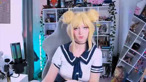 Clementine  Clem  online show from October 14, 8:04 am