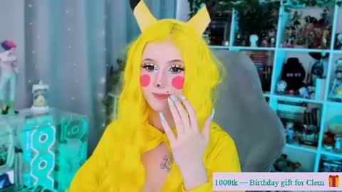 Snapshot of ohclementinee chatting on July 31, 8:36 am Clementine Clem online show from July 31, 8:36 am