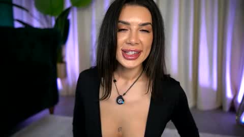 Snapshot of ohh_my_venus chatting on November 19, 4:45 am Julia online show from November 19, 4:45 am