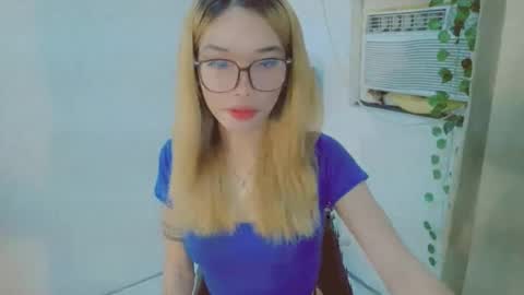 ohmyalessandraxcx online show from September 23, 11:24 am