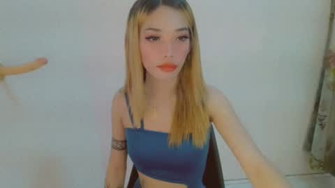 ohmyalessandraxcx online show from September 30, 2:11 pm