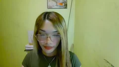 ohmyalessandraxcx online show from December 21, 3:19 pm