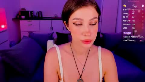 Light  online show from November 21, 10:19 pm