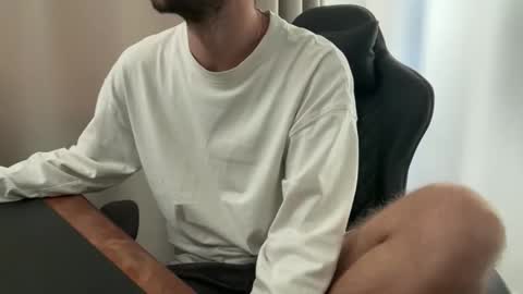 ohmymichael online show from February 17, 9:17 am