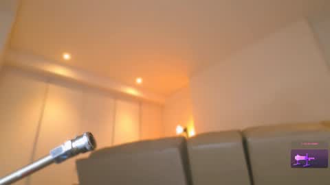 Snapshot of ohmysweetkitty chatting on July 17, 11:53 pm Lyz online show from July 17, 11:53 pm