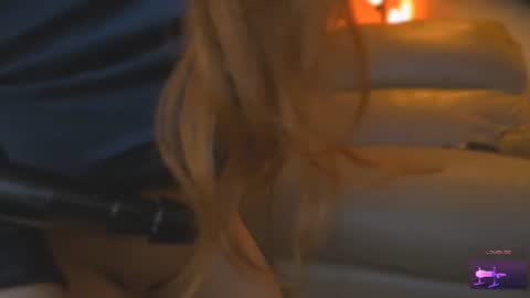 Snapshot of ohmysweetkitty chatting on August 3, 1:15 am Lyz online show from August 3, 1:15 am