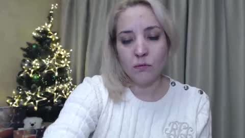 Mari online show from December 25, 3:06 pm