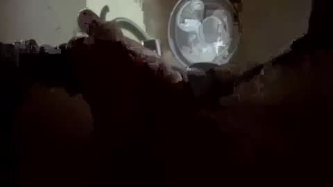 Snapshot of oil_it_up chatting on October 21, 9:48 pm oil_it_up online show from October 21, 9:48 pm