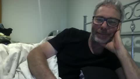 Snapshot of oiledcouple1 chatting on October 29, 9:11 am oiledcouple1 online show from October 29, 9:11 am