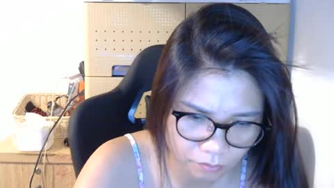 oinjer09 online show from June 9, 5:02 pm