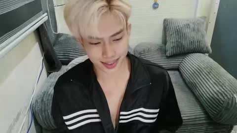Snapshot of oishii_ii chatting on June 3, 7:30 pm oishii online show from June 3, 7:30 pm
