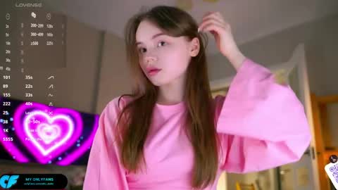 Snapshot of oke_doke chatting on May 8, 5:29 pm Henrietta or Rita online show from May 8, 5:29 pm