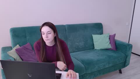 Snapshot of ola_queen chatting on March 20, 5:45 am Ola queen online show from March 20, 5:45 am