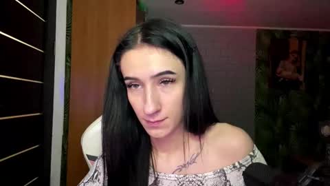 Elara online show from February 17, 9:10 pm