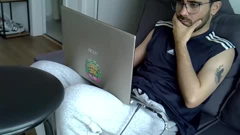 hairyBRboy online show from November 2, 7:38 pm