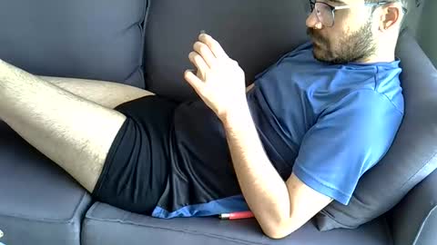 hairyBRboy online show from November 27, 4:53 pm