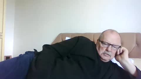 old_fkrr_ online show from May 10, 9:03 am