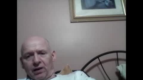 Snapshot of oldbuthorny62 chatting on December 31, 9:39 pm oldbuthorny62 online show from December 31, 9:39 pm