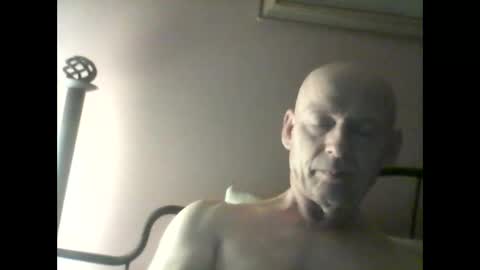 Snapshot of oldbuthorny62 chatting on January 8, 11:10 am oldbuthorny62 online show from January 8, 11:10 am